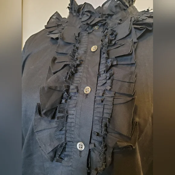 Victorian Style Top - Picture 2 of 6